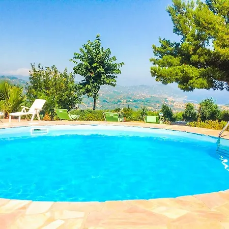 Apartment Glori Ai Di Imperia *