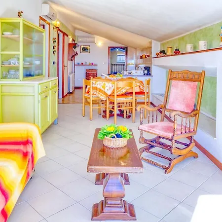 Apartment Glori Ai Di Imperia