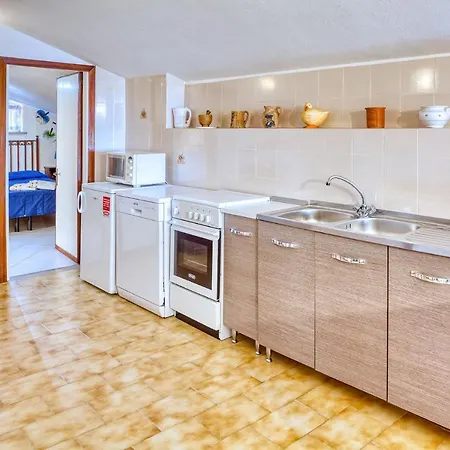 Apartment Glori Ai Di Imperia *