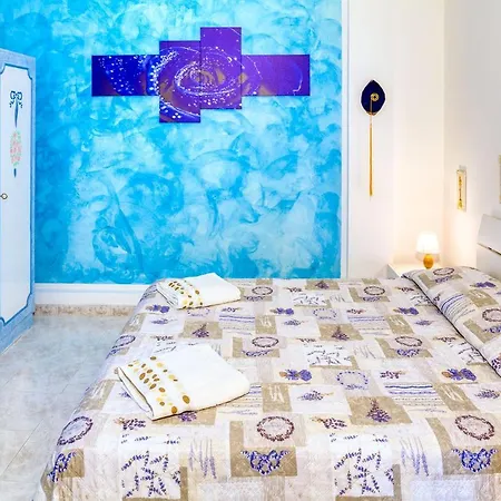 Apartment Glori Ai Di Imperia